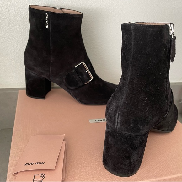 Miu Miu black suede boots, size 38 - Picture 2 of 5